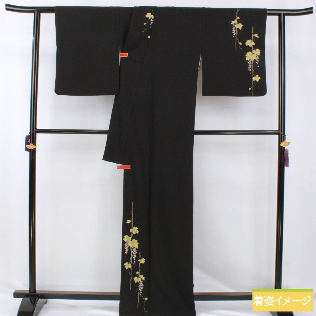 訪問着 ポリエステル Sランク 袷 身丈166.5cm 裄丈68cm 山本寛斎 蒲萄 洗える着物 付下げ 黒系 1112006942510