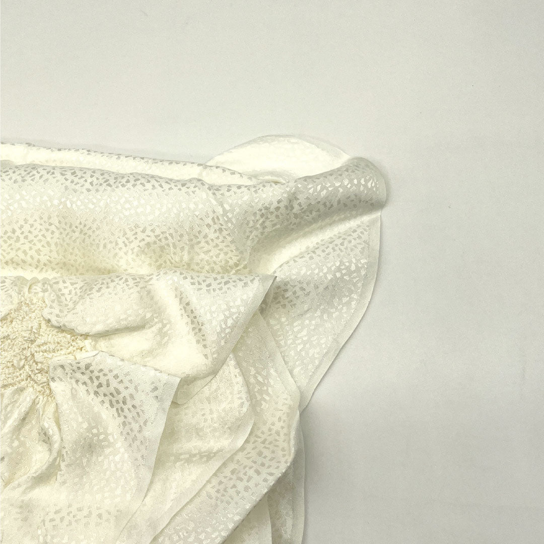 （新古品） 帯締め・帯揚げセット 正絹 NEWランク 乳白色（にゅうはくしょく） 留袖用 紅葉 古典柄 長さ約158cm 幅約1.5cm フォーマル 白系 1141000361311