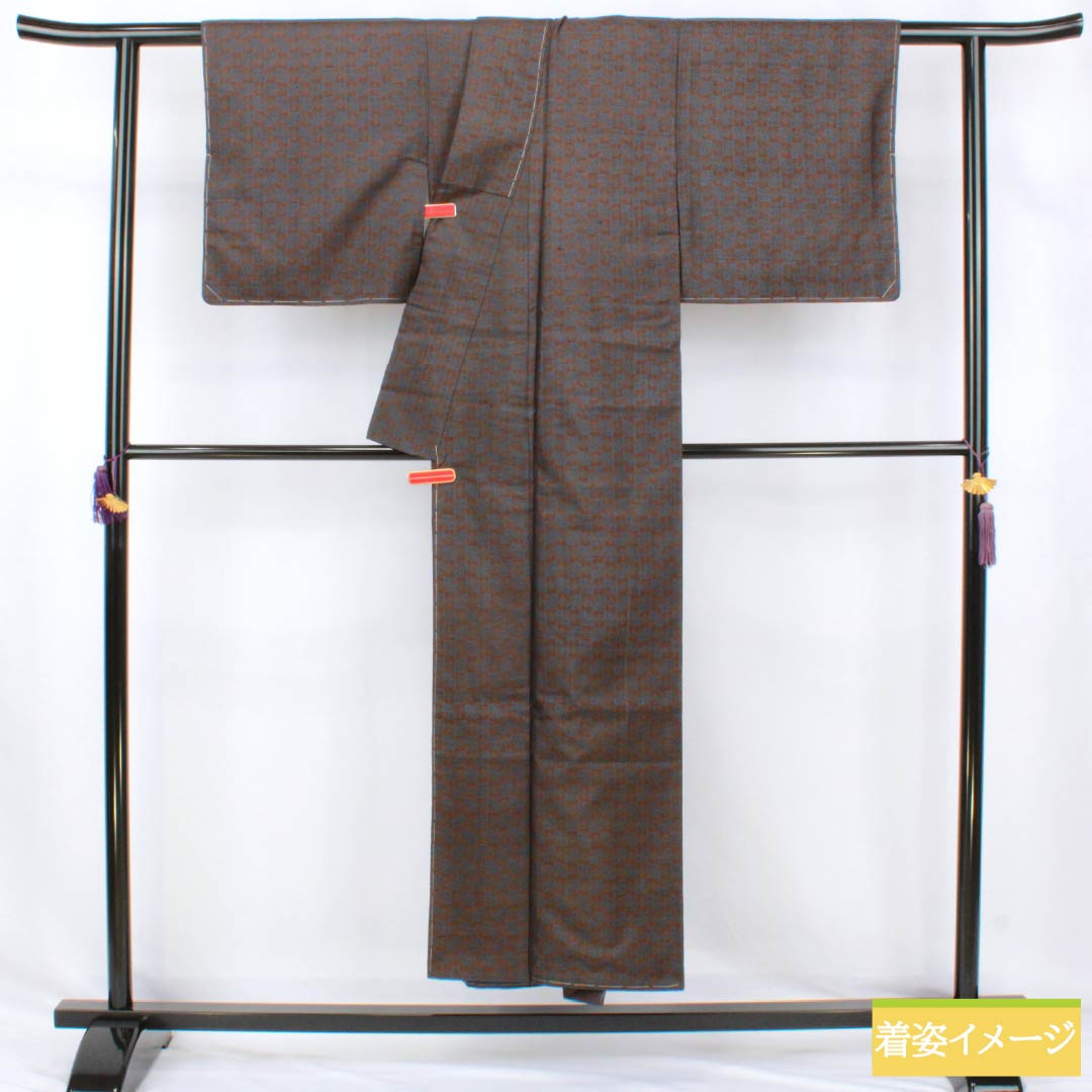 紬 正絹 Sランク 身丈148cm 裄丈63.5cm 憲法茶色（けんぽうちゃいろ） 市松 しつけ糸付き 袷 茶系 1116004802114