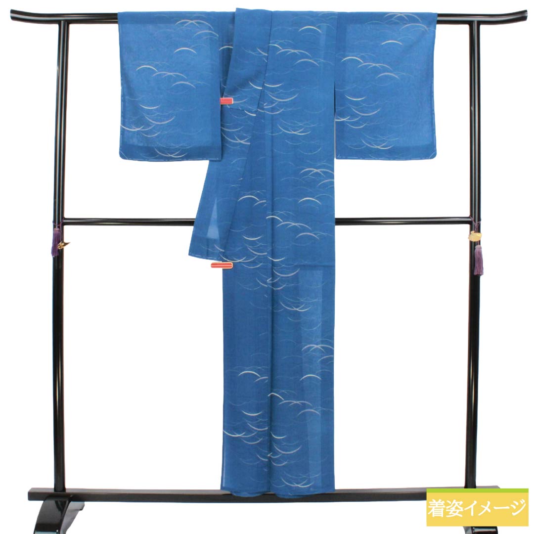 夏物 ポリエステル 小紋 Sランク 身丈153.5cm 裄丈61.5cm 露草色（つゆくさいろ） 洗える着物 露芝 紗 青系 1132005602217