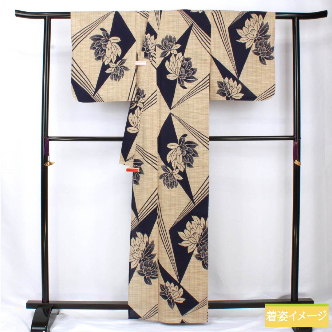 浴衣 木綿 身丈165cm 裄丈67.5cm Sランク 単衣 ベージュ系 内記煤竹色（ないきすすたけいろ） 花柄 1118005812525