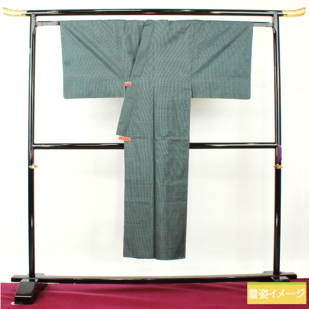 男物 正絹 身丈142.5cm 裄丈70cm 大島紬 100亀甲 亀甲模様 Sランク 袷 緑系 1119000862419