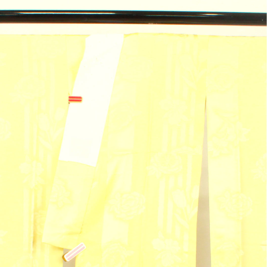 長襦袢 正絹 身丈122cm 裄丈63.5cm 袷  振袖用 刺繡衿付 花模様  Sランク 黄系 1129000362123