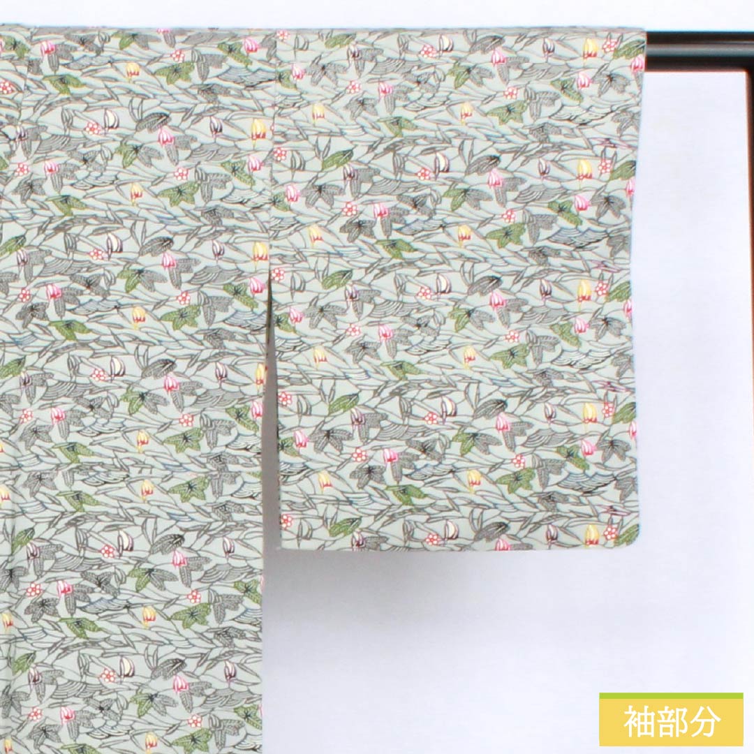 Komon (small pattern) kimono, pure silk, length 156cm, sleeve length 63cm, lined, fish belly white (gyo to akuiro) design, Ryukyu Bingata floral pattern, S rank, gray, 1115006132322