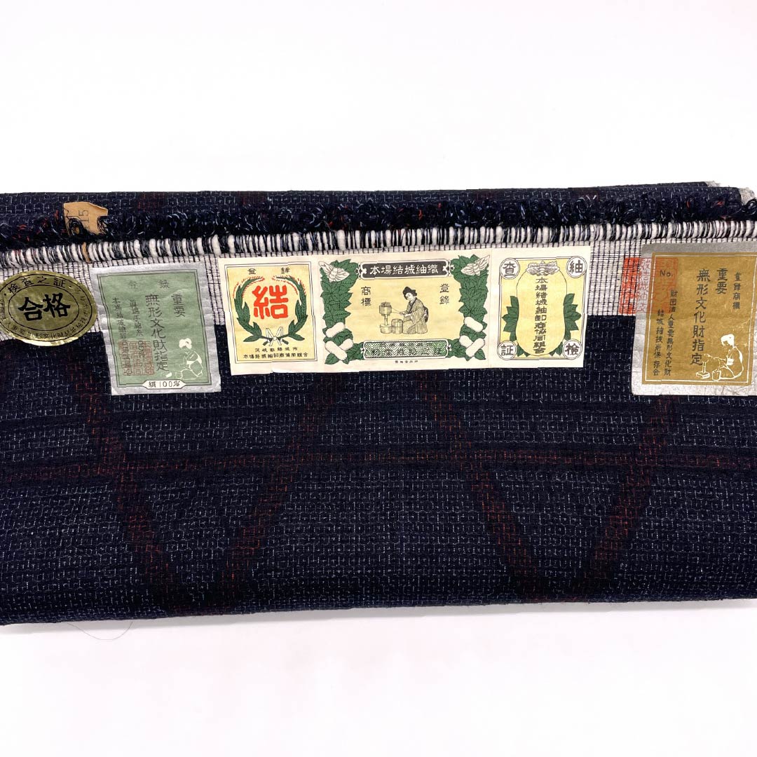 反物 紬 正絹 NEWランク 濃紺色（のうこんいろ） 本場結城紬 100亀甲 幾何学模様 紺系 1130001301918