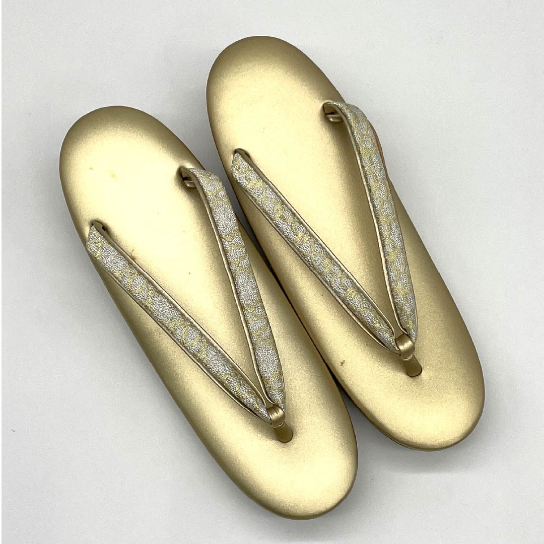 （新古品）草履バックセット フォーマル 金色（きんいろ） 未使用品 幾何学模様 古典柄 Lサイズ 金系 Aランク 1133000183421