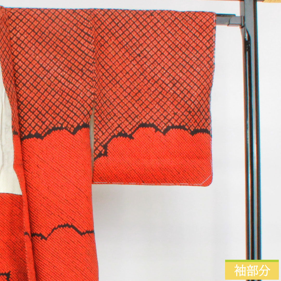 羽織 正絹 身丈75cm 裄丈65cm 緋色（ひいろ） 総絞り 抽象模様 しつけ糸付き Sランク 袷 朱系 1117001052916