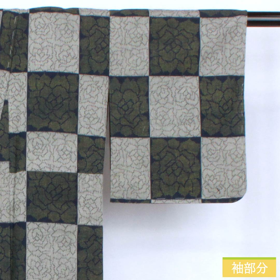 Pure silk tsumugi (pongee) kimono, S rank, length 159cm, sleeve length 63cm, gray and navy blue, checkered and abstract patterns, single layer, gray tones, product number 1116004682322