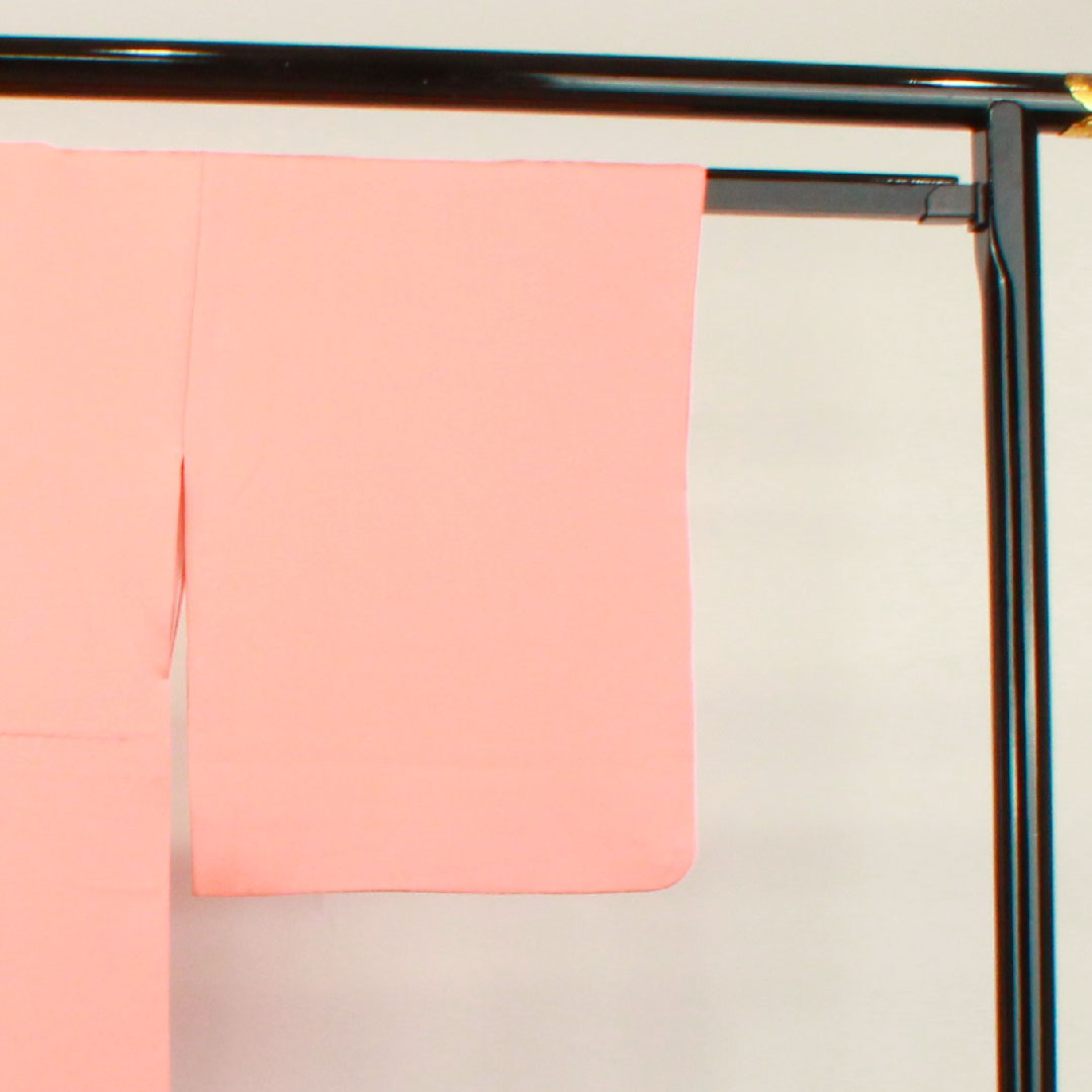 色無地 正絹 鴇色 素無地 梅鉢  身丈156.5cm 裄丈63.5cm 袷  Aランク ピンク系 1114000983313