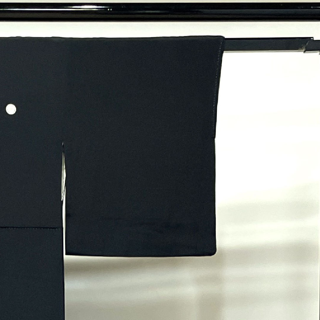 黒留袖 身丈155cm 裄丈61.5cm 袷 京友禅 吉祥文様 丸に剣片喰 正絹 Aランク 五つ紋 黒系 1111000913310