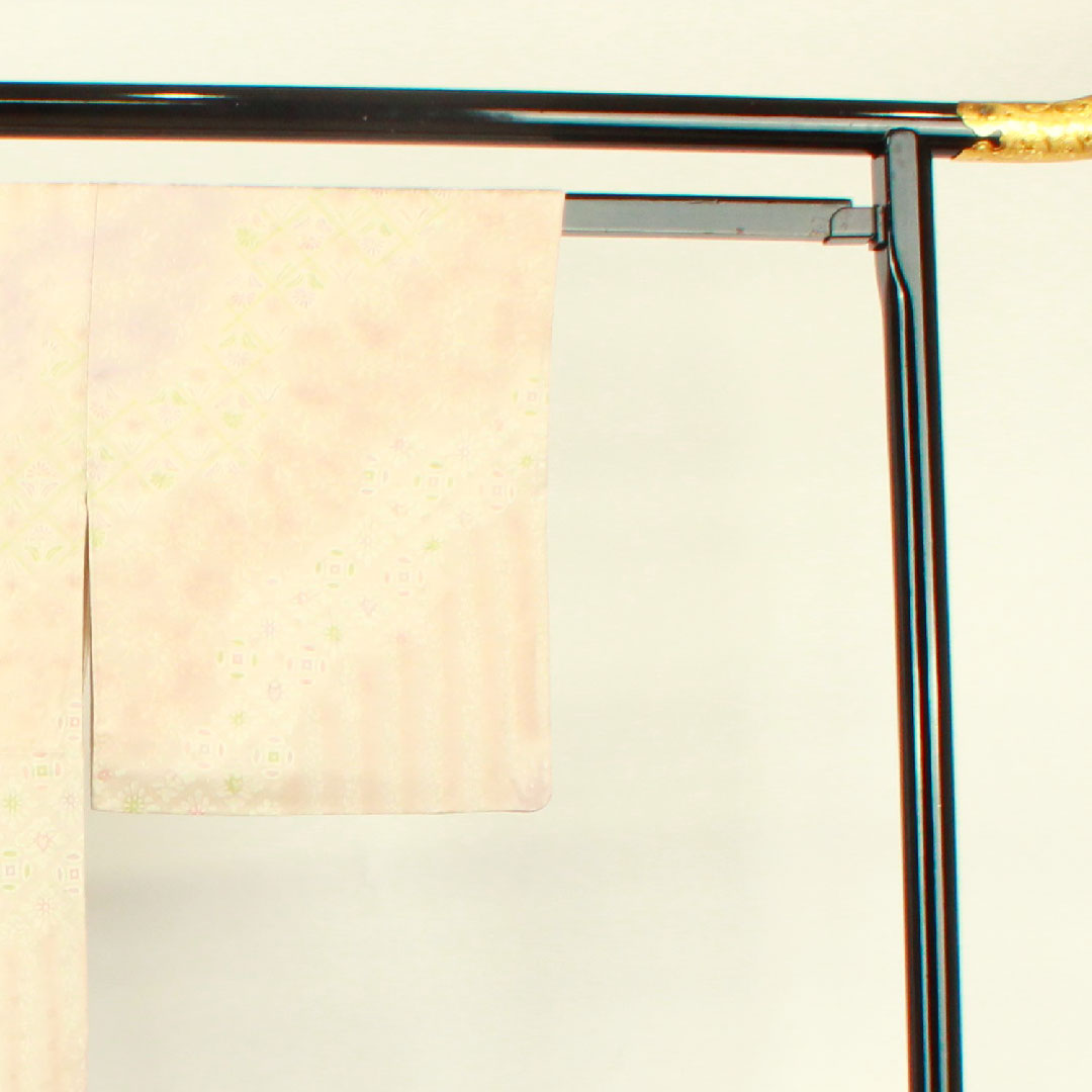 小紋 身丈157cm 裄丈61.5cm 袷  薄桜色 抽象模様  正絹 Sランク ピンク系 1115002952313