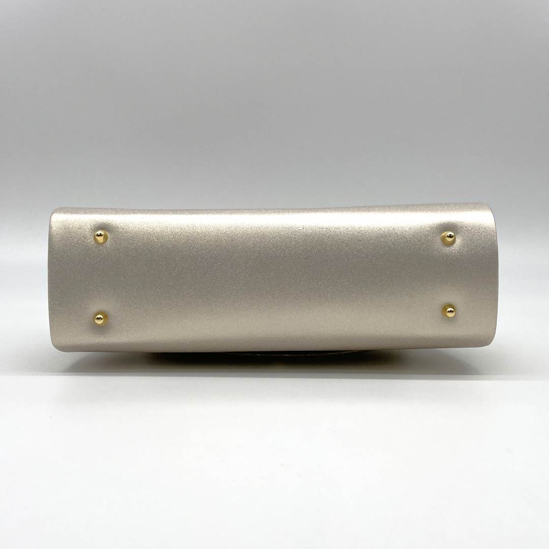 和装バック フォーマル 銀色（ぎんいろ） 留袖用 オーロラ 底鋲 銀系 NEWランク 113900043122