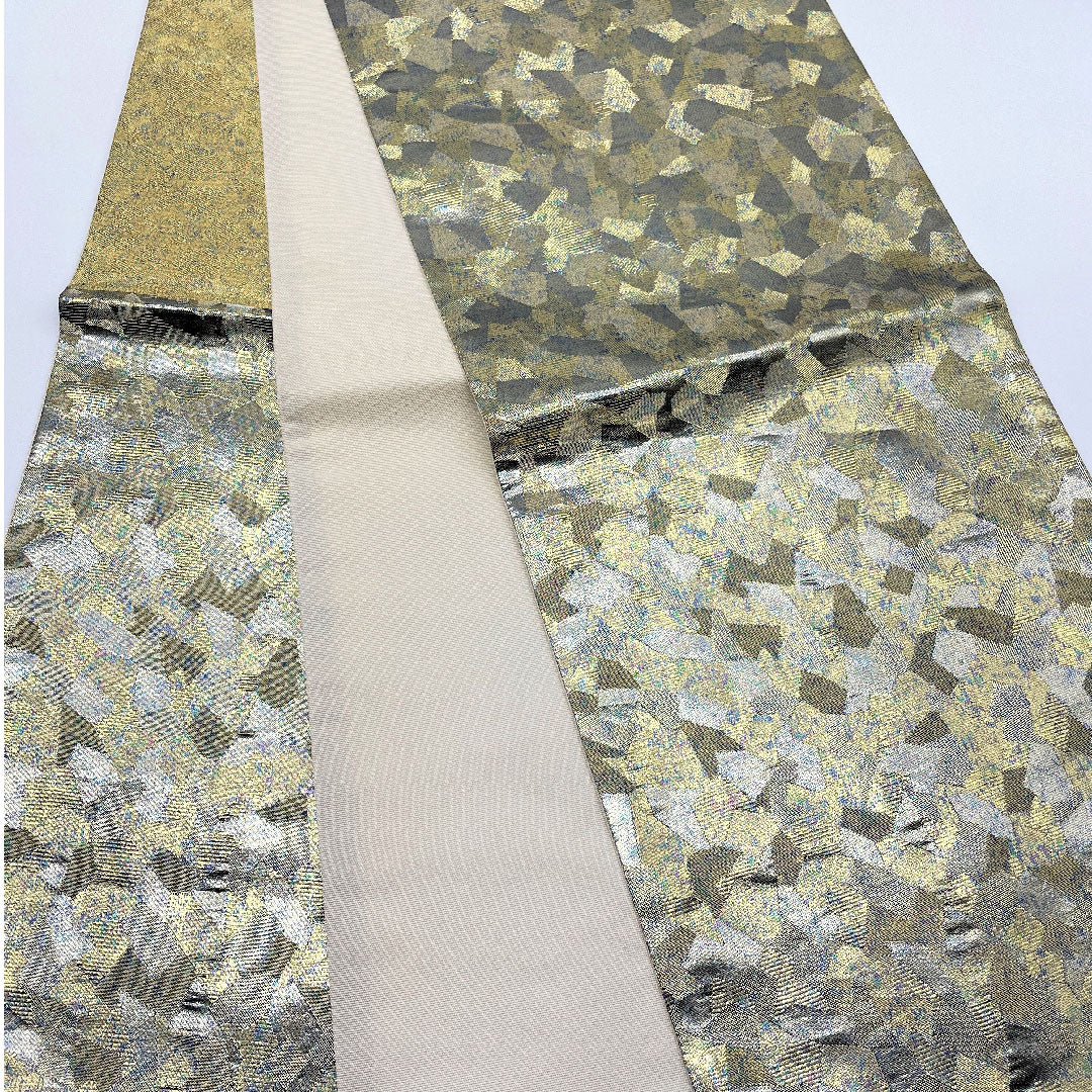 袋帯 金色 幾何学模様 帯丈434cm 正絹 Sランク 六通 フォーマル 金系 1123005242321