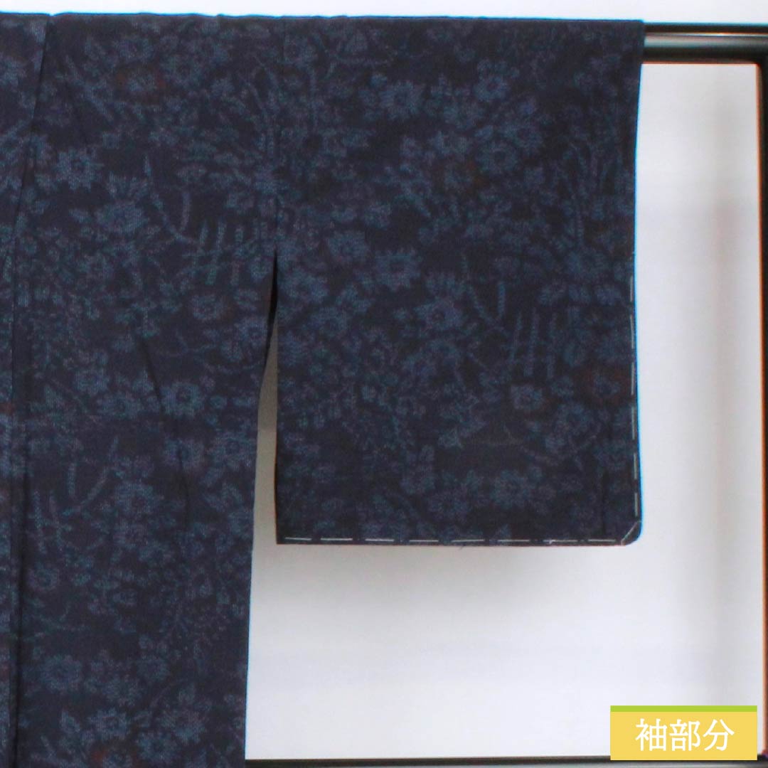 紬 正絹 身丈149.5cm 裄丈62cm 褐色（かちいろ） 結城紬 草花模様 Sランク 単衣 紺系 1116003772118