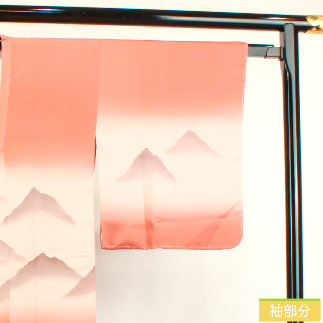 道行コート 正絹 身丈83cm 裄丈64cm 陶塑色（とうそいろ） 遠山模様 しつけ糸付き 未使用品 Sランク 袷 茶系 1117000902914