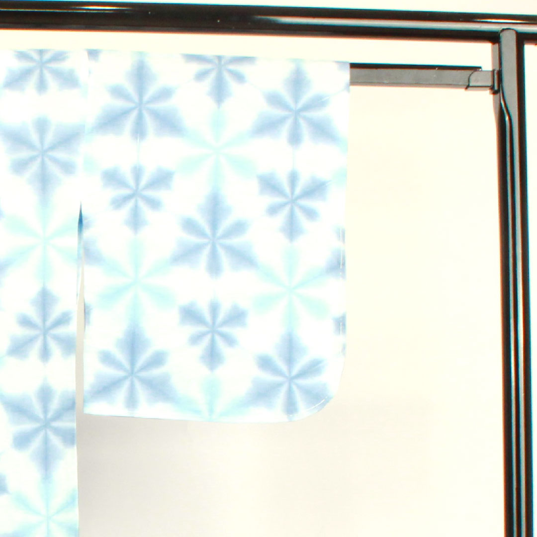 （新品未使用品）浴衣 雪花絞り しつけ糸付き 未使用品 抽象模様 板締め絞り 木綿 NEWランク 単衣 身丈162cm 裄丈65cm 青系 1118003921417