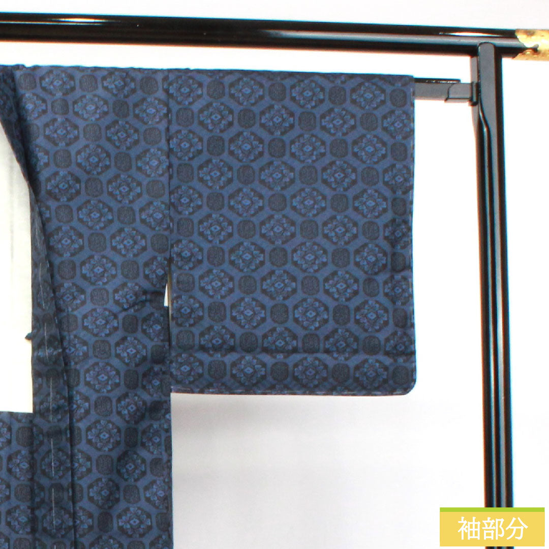 羽織 正絹 身丈78.5cm 裄丈63cm 村山大島 幾何学模様 しつけ糸付き 未使用品 Sランク 袷 紺系 1117000932918