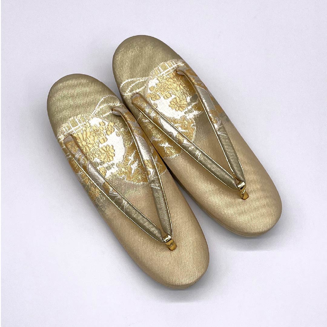 （新古品）草履バックセット フォーマル 金色（きんいろ） 未使用品 古典柄 花柄 Lサイズ 金系 Aランク 1133000193421
