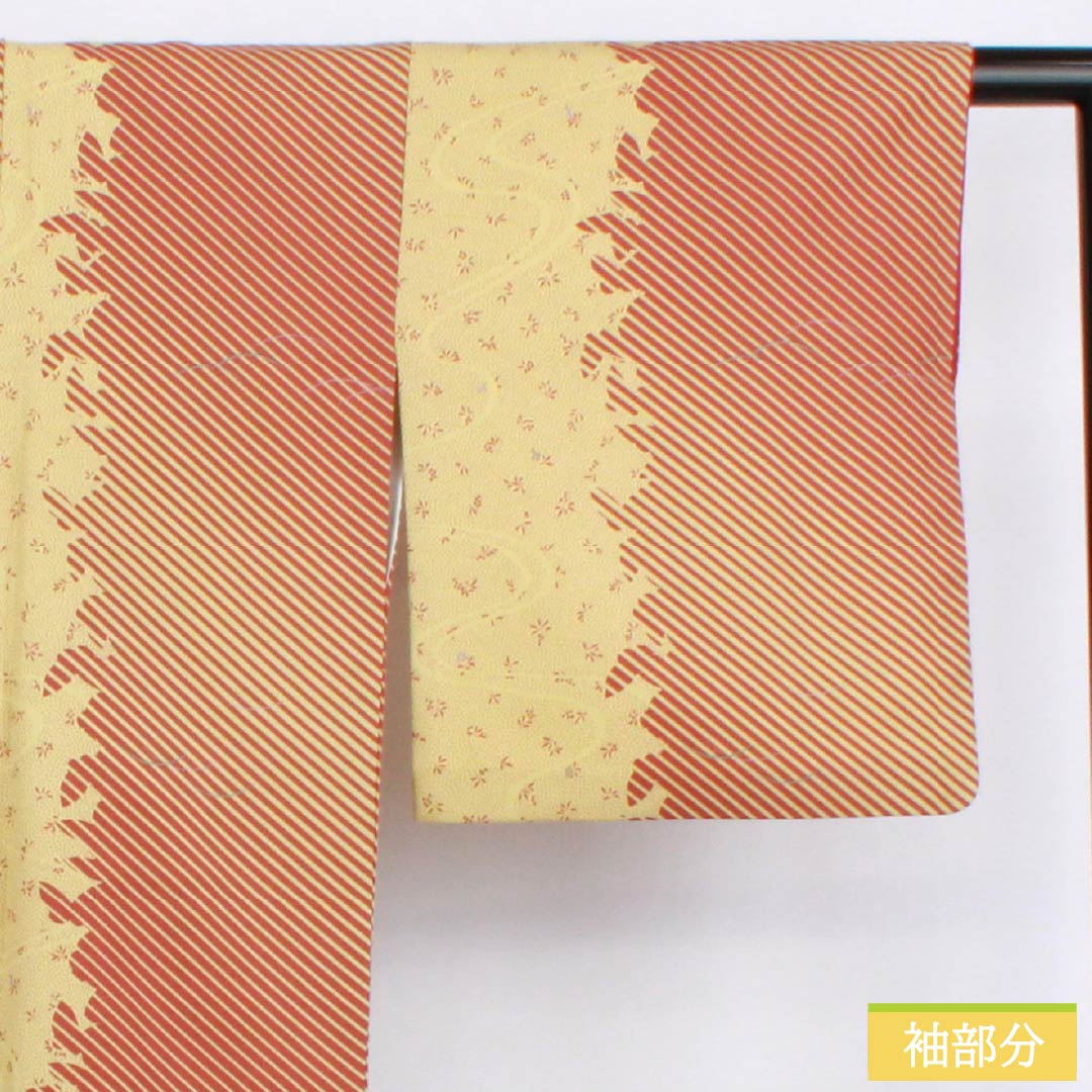 小紋 ポリエステル 身丈166.5cm 裄丈67.5cm 袷 魚子黄色（ぎょしこういろ） 抽象模様 洗える着物 Sランク 黄系 1115006212523