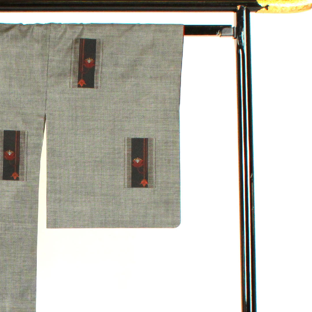 大島紬 身丈170cm 裄丈67cm 経緯絣 一元絣 正絹 Sランク 袷 黒系 1116001372610