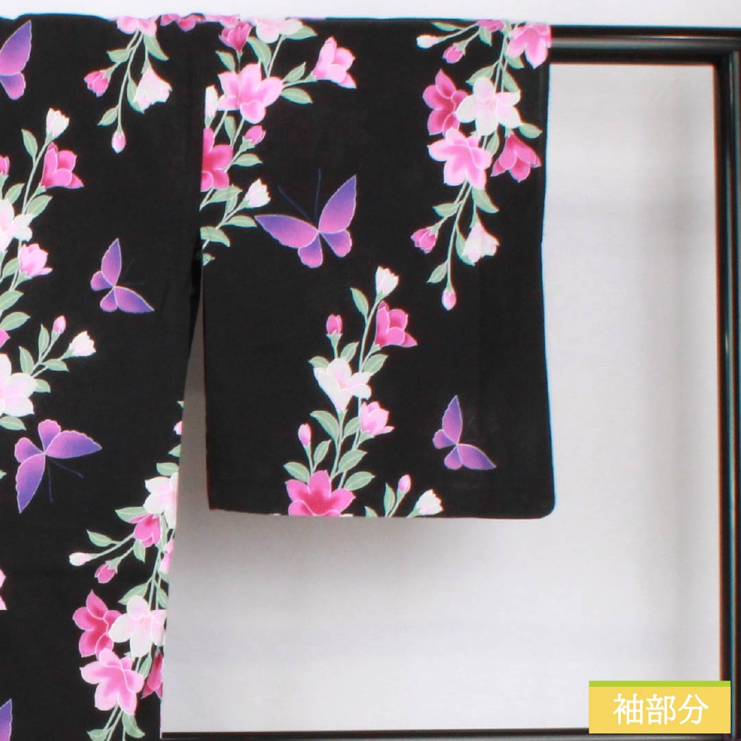 浴衣 木綿 身丈163cm 裄丈64cm Sランク 単衣 黒系 鉄線 蝶 1118006082410