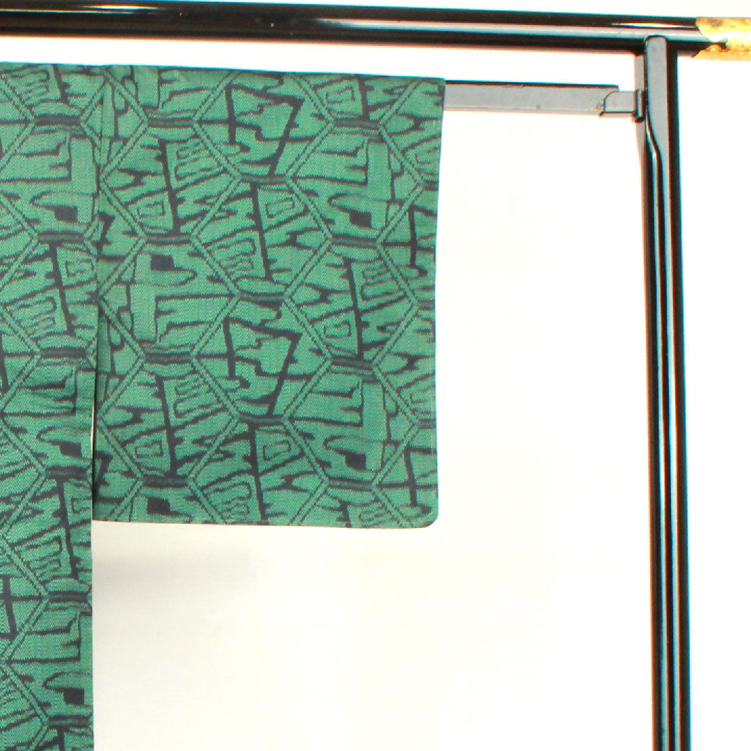 紬 身丈158cm 裄丈64cm 幾何学模様 正絹 Aランク 袷 緑系 1116002383319