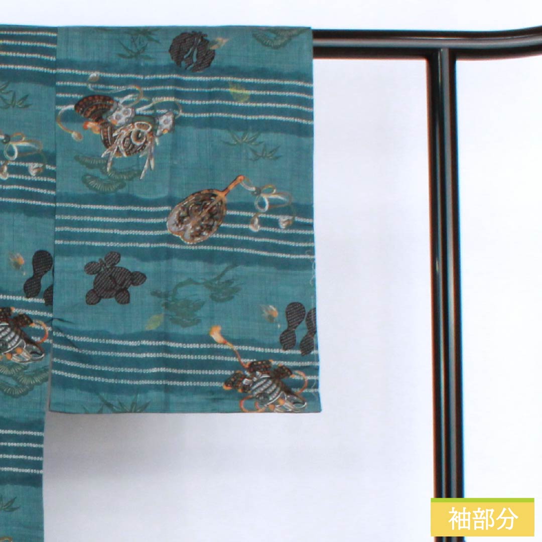 Men's wool nagajuban (long under-kimono), S-rank, length 138cm, sleeve length 65.5cm, indigo brown (aito-chairo) color, with a helmet, pine, and bamboo motifs, single-layer, blue-based design, product number 1140000742317