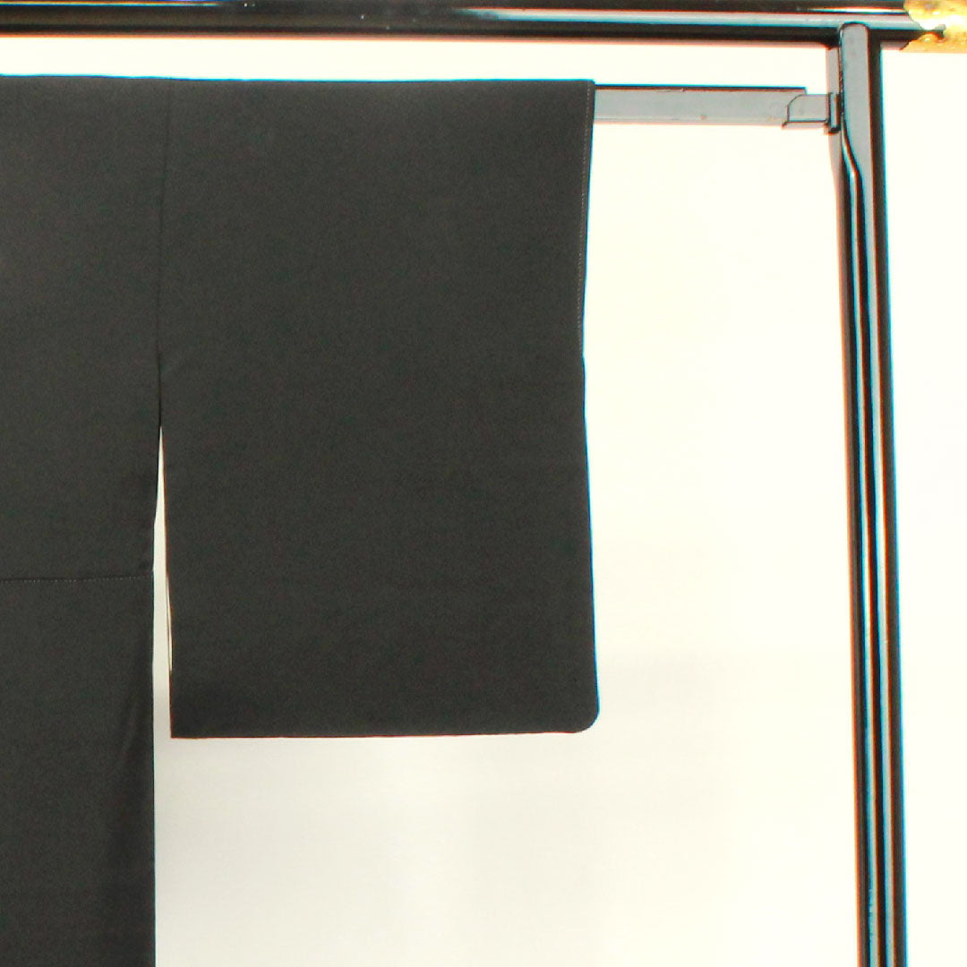 黒留袖 身丈157.5cm 裄丈61.5cm 袷 京友禅 春秋麗花図 作家物 源氏車 正絹 Aランク 五つ紋 黒系 1111000653310