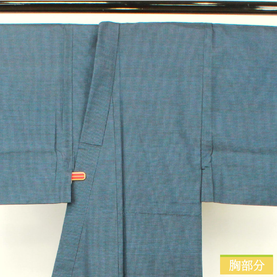 男物 正絹 身丈139.5cm 裄丈66.5cm 大島紬 100亀甲 亀甲模様 Sランク 袷 紺系 1119000812318