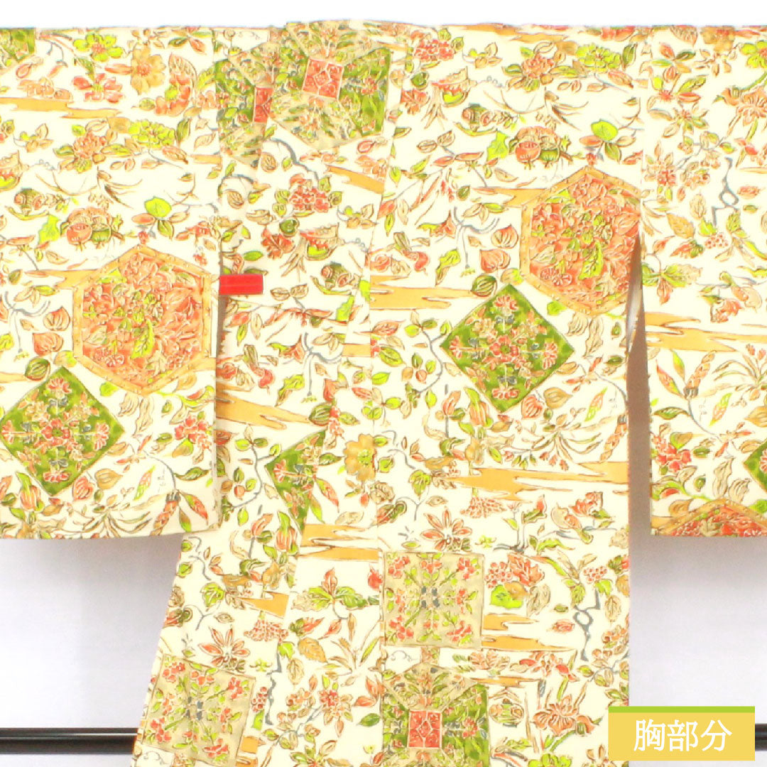 小紋 ポリエステル 身丈156cm 裄丈63cm 袷 乳白色（にゅうはくしょく） 更紗調 洗える着物 Aランク クリーム系 1115004503315