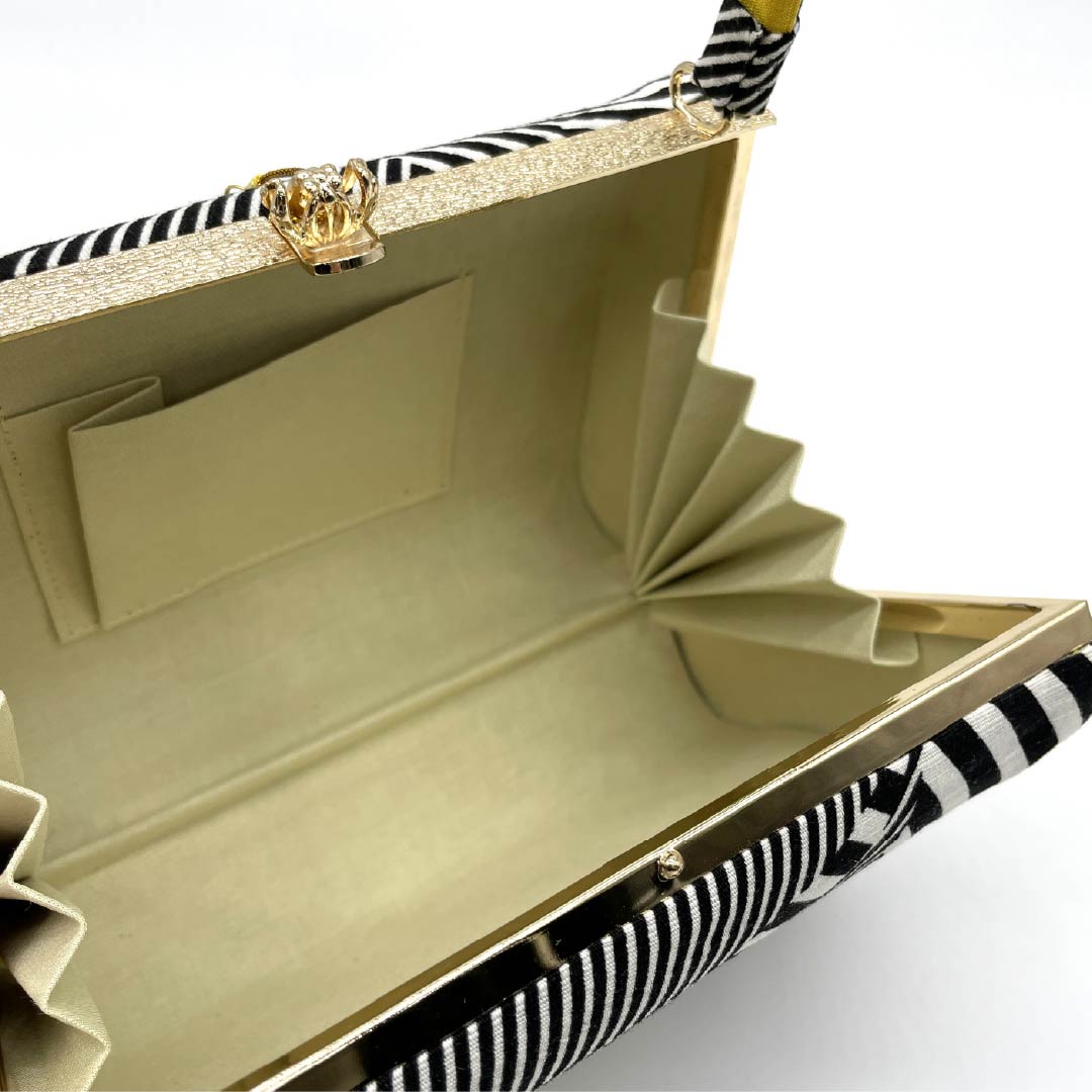 和装バッグ カジュアル 黒色（くろいろ） モノトーン ストライプ 幾何学模様 黒系 NEWランク 113900063110