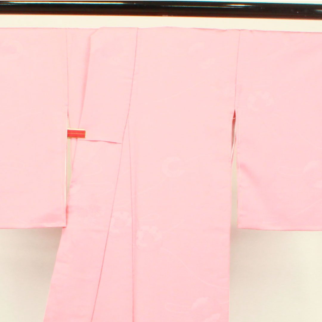 色無地 ポリエステル 長春色 洗える着物  身丈158cm 裄丈65cm 袷  Sランク ピンク系 1114000802313