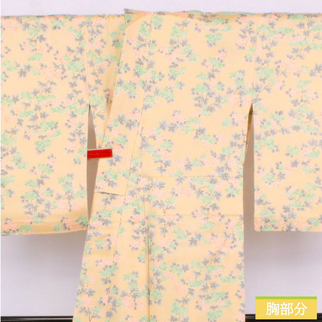 小紋 正絹 身丈162cm 裄丈65.5cm 単衣 薄柑子色（うすこうじいろ） 小花 Sランク クリーム系 1115006102415
