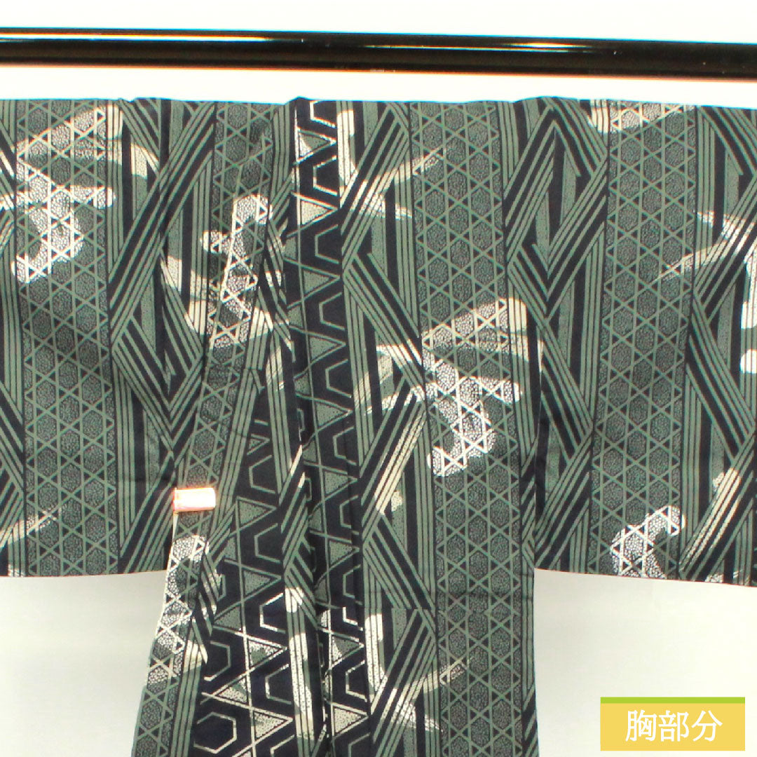 浴衣 木綿 身丈142.5cm 裄丈67.5cm Sランク 単衣 緑系 島松鼠色（しままつねずいろ） 男物 幾何学模様 1118004892419