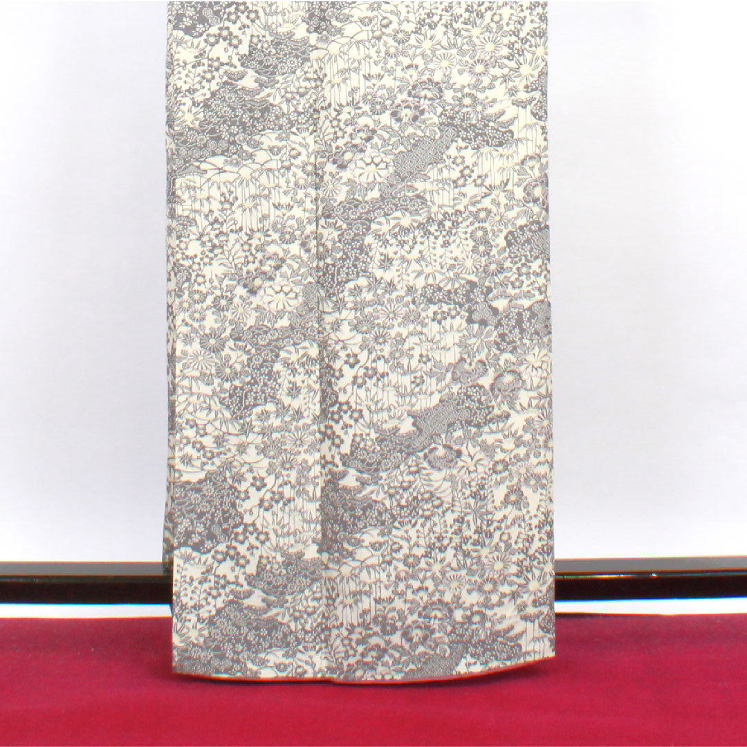 小紋 身丈164cm 裄丈64.5cm 袷 練色 型染 吉祥文様  正絹 Aランク クリーム系 1115002433415