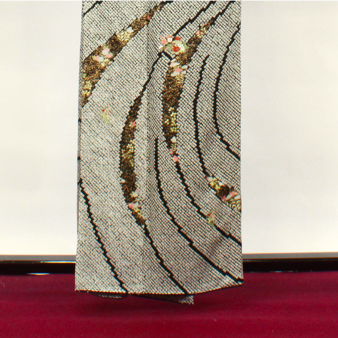 訪問着 袷 身丈160cm 裄丈64cm 総絞り 刺繡 草花模様 正絹 Sランク 黒系 1112002252410
