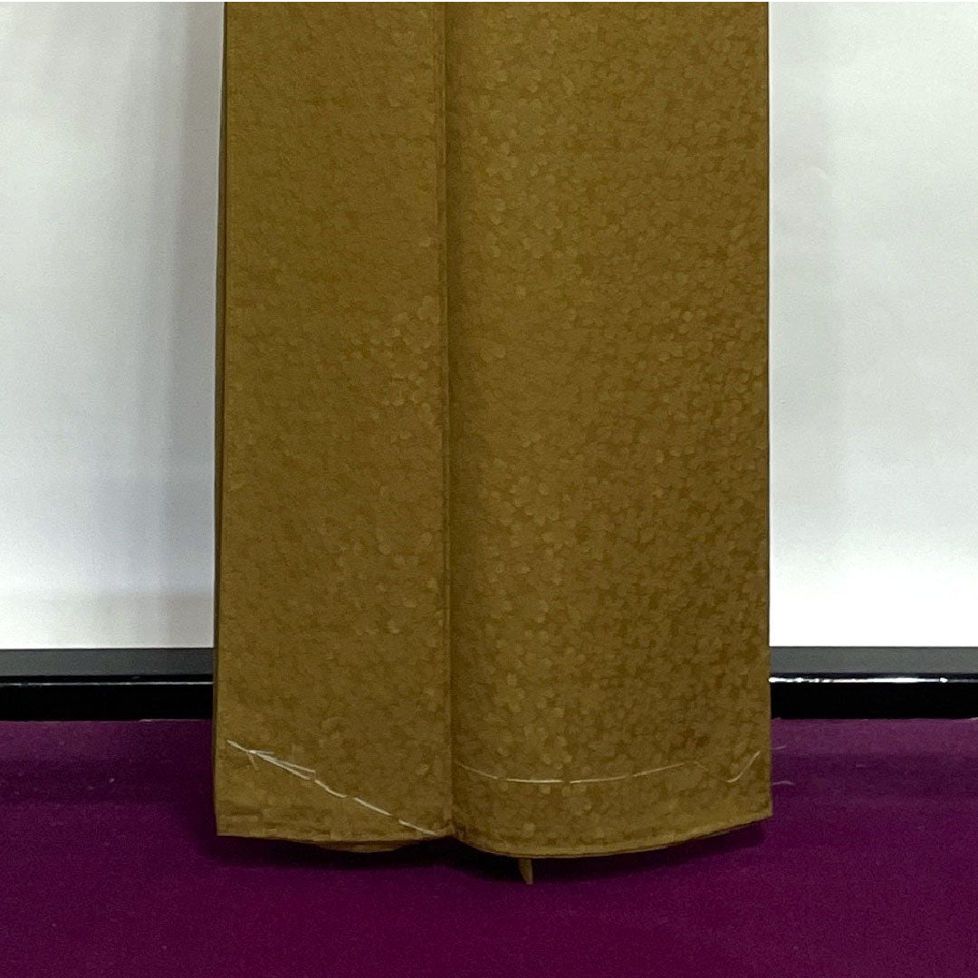 色無地 利休茶色 あたらし喜重郎 工房夢ひょうたん 黄櫨染 蛍  身丈157cm 裄丈66cm 袷  正絹 Sランク 緑系 1114000512319