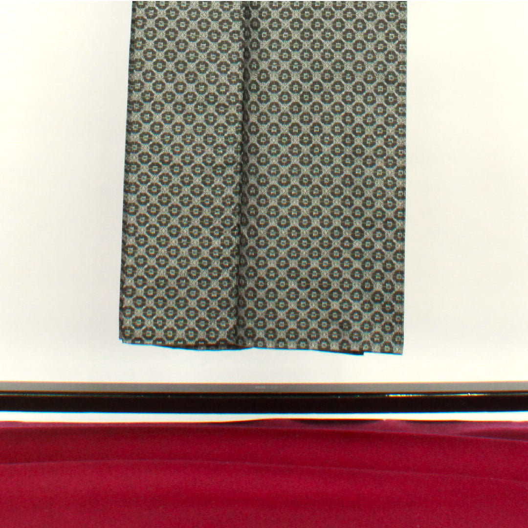 村山大島 身丈148cm 裄丈62.5cm 幾何学模様 正絹 Aランク 袷 黒系 1116001953110