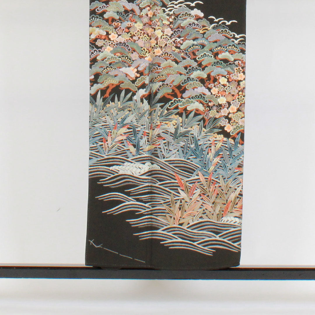 黒留袖 身丈155cm 裄丈63cm 袷 蘇州刺繡 正絹 Aランク 五つ紋 黒系 1111000103310