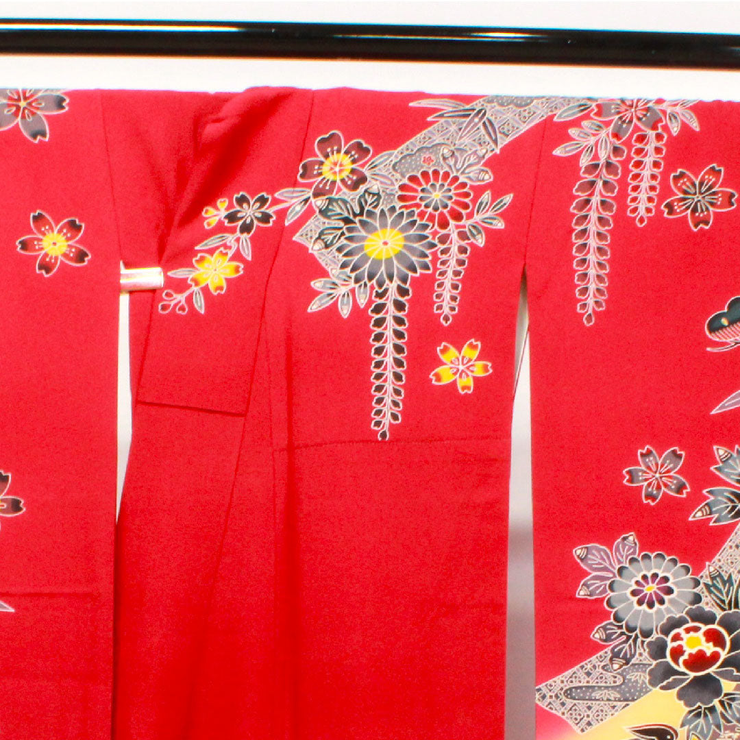 Long-sleeved kimono, length 167cm, sleeve length 68cm, lined, crimson, Kyoto Bingata, auspicious motif, Scotchguard processing, pure silk, S rank, red, 1113001692512