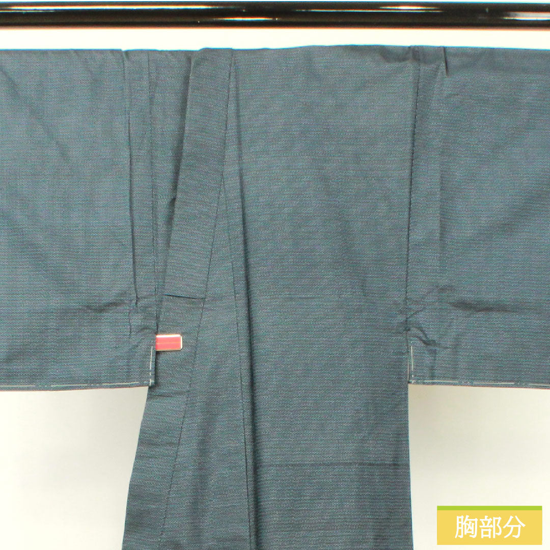 男物 正絹 身丈142.5cm 裄丈69cm 大島紬 100亀甲 亀甲模様 Sランク 袷 紺系 1119000832418
