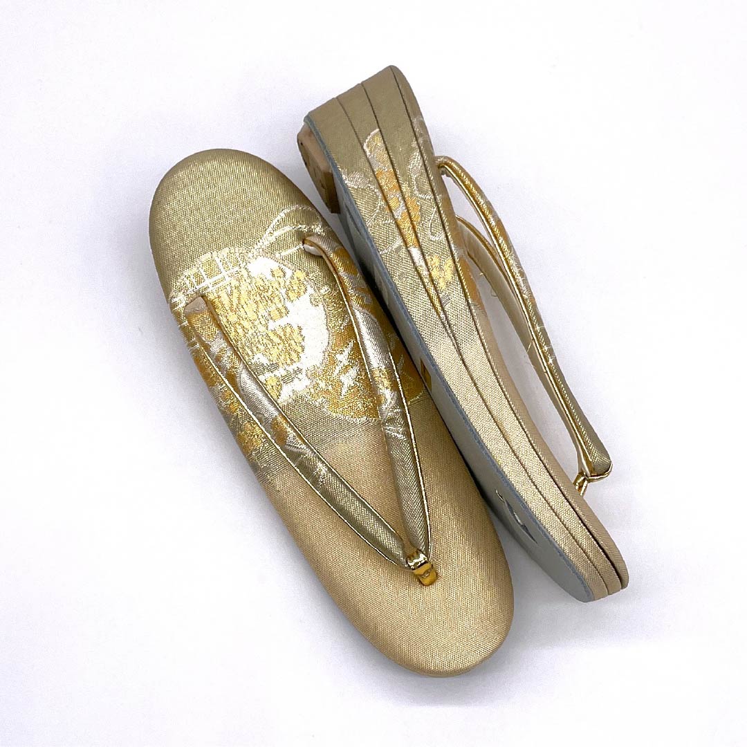 （新古品）草履バックセット フォーマル 金色（きんいろ） 未使用品 古典柄 花柄 Lサイズ 金系 Aランク 1133000193421