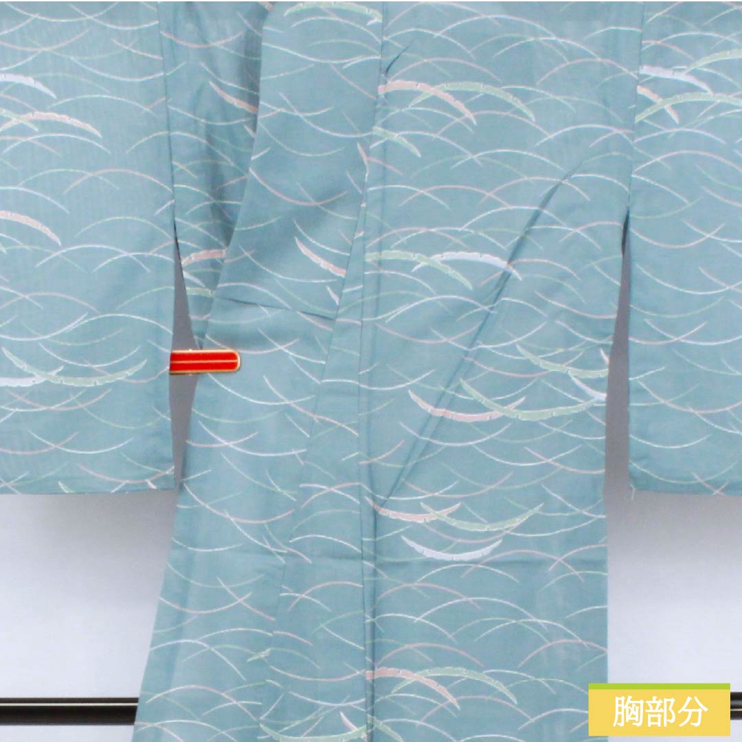 夏物 ポリエステル 小紋 身丈166cm 裄丈66cm 朧花色（おぼろはないろ） 露芝 洗える着物 絽 Sランク 水色系 1132002492524