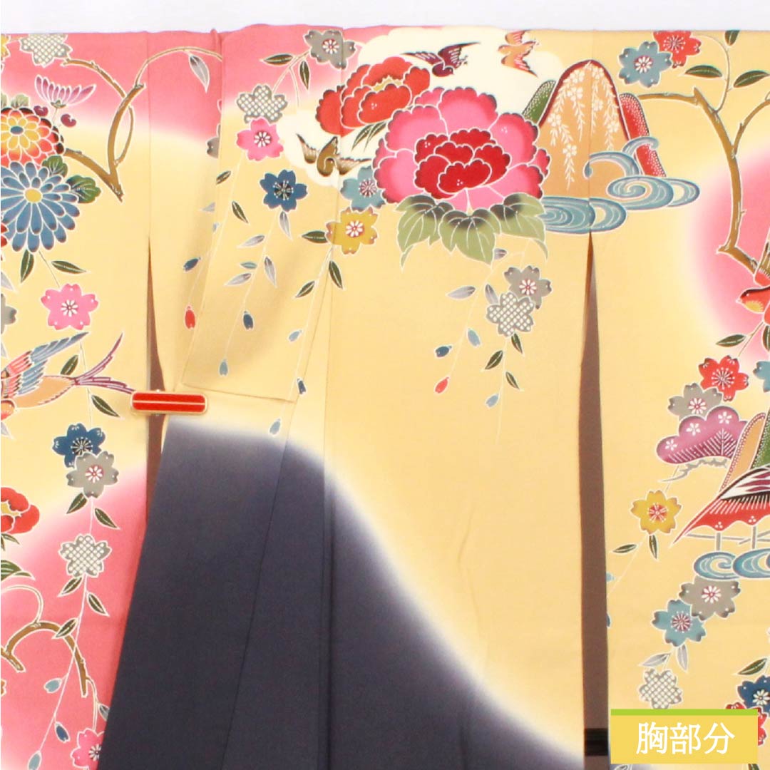 振袖 正絹 Aランク 身丈176.5cm 裄丈66cm 袷 薄柑子色（うすこうじいろ） 京紅型 吉祥文様 桜 牡丹 橙系 1113002343826