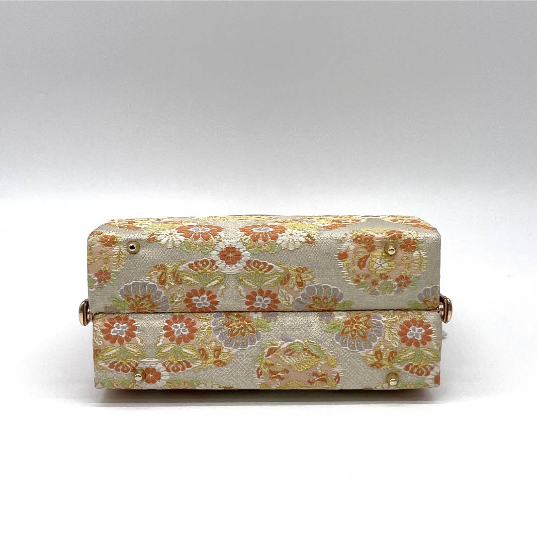 （新古品）草履バッグセット フォーマル NEWランク 菊 帯地 Mサイズ 銀系 1133000361322