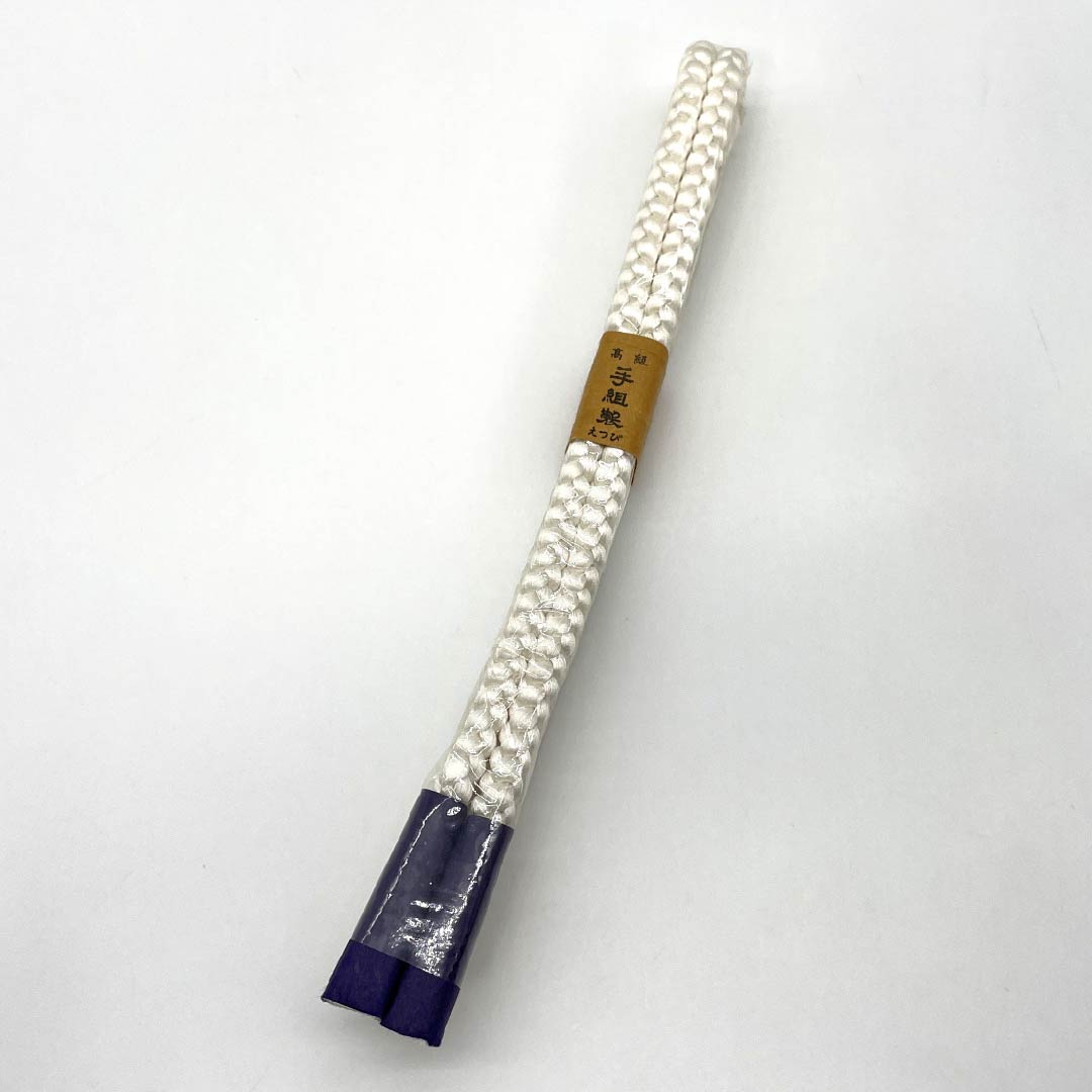 （新古品） 帯締め・帯揚げセット 正絹 Aランク 乳白色（にゅうはくしょく） 麻の葉 絞り 手組紐 長さ約159cm 幅約1cm フォーマル 白系 1141000223311