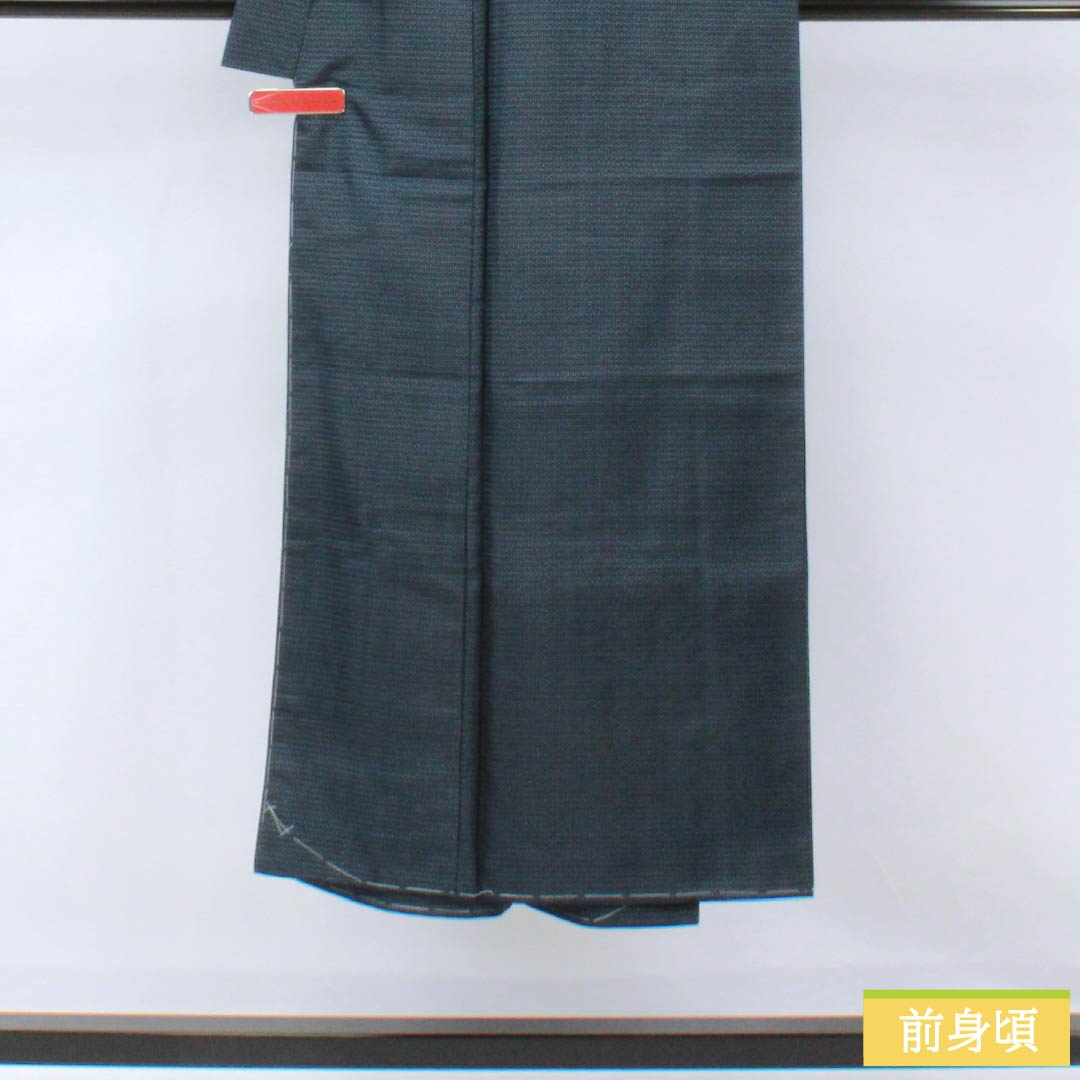 男物 正絹 Sランク 身丈141.5cm 裄丈67cm 濃紺色（のうこんいろ） 大島紬 100亀甲 アンサンブル 袷 紺系 1119001342418