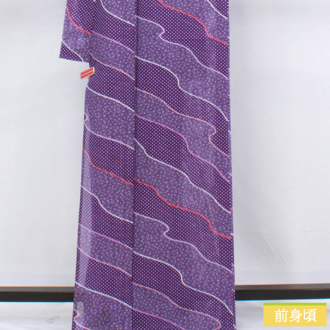 夏物 ポリエステル 小紋 身丈167.5cm 裄丈68.5cm 紫色（むらさきいろ） 小花模様 道長取り 洗える着物 絽 Sランク 紫系 1132002522520