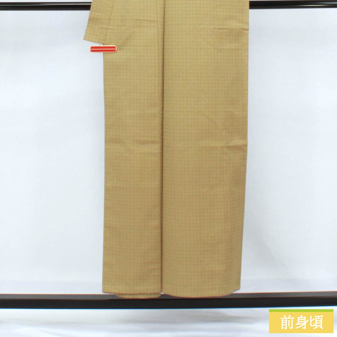 男物 正絹 Sランク 身丈150.5cm 裄丈65.5cm  梨子色（なしいろ） 幾何学模様 袷 黄系 1119001012523