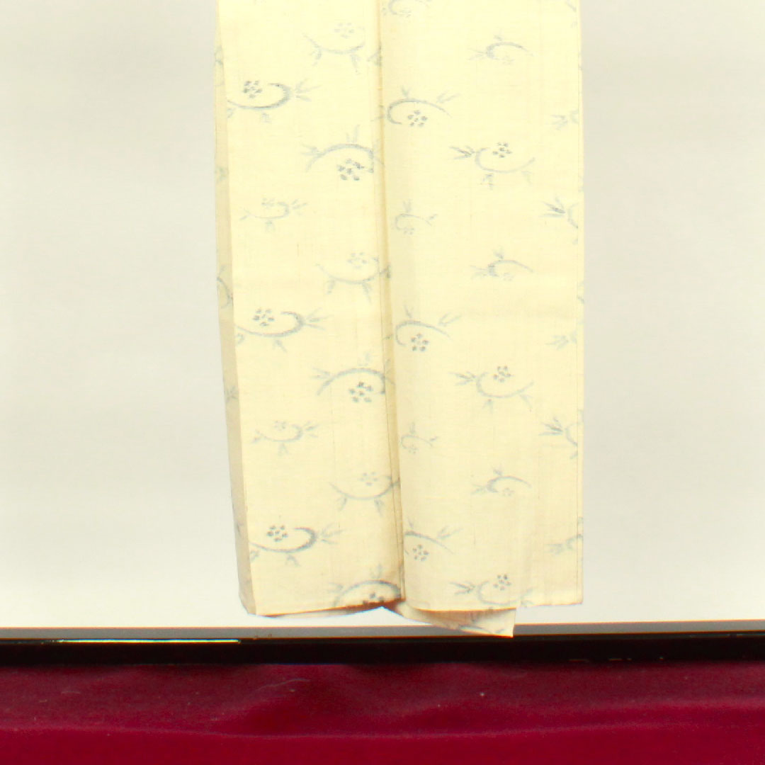 紬 身丈150.5cm 裄丈65cm 幾何学模様 正絹 Bランク 単衣 クリーム系 1116002424115